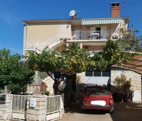 Apartments with a parking space Rovinj - 19088